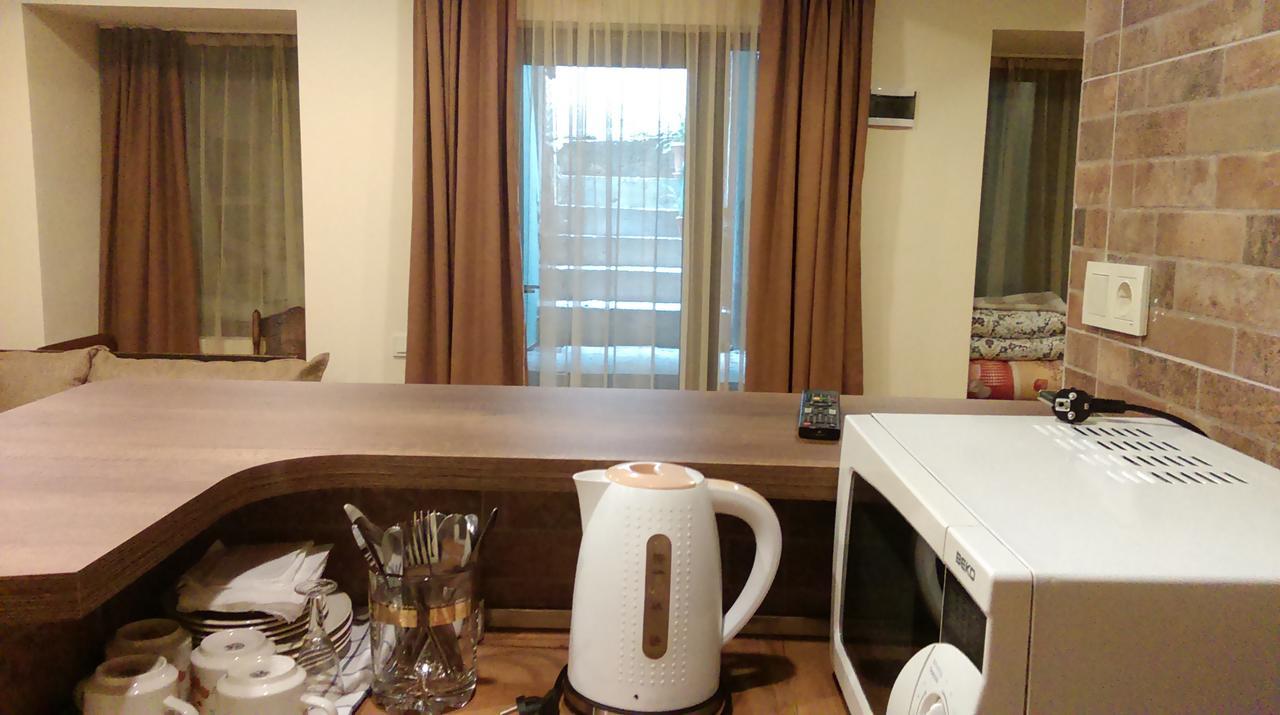 Low Budget Room With King Size Bed Tbilisi ภายนอก รูปภาพ