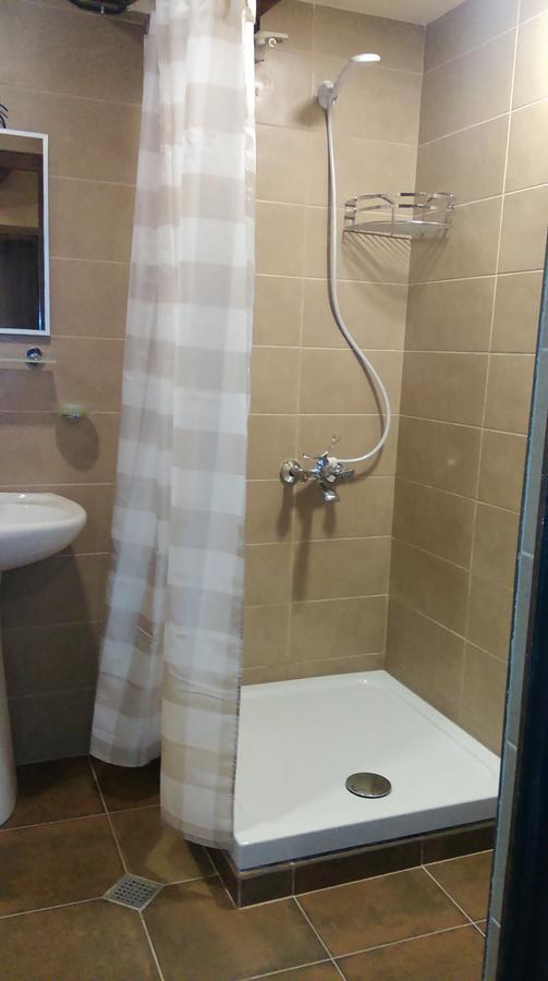Low Budget Room With King Size Bed Tbilisi ภายนอก รูปภาพ