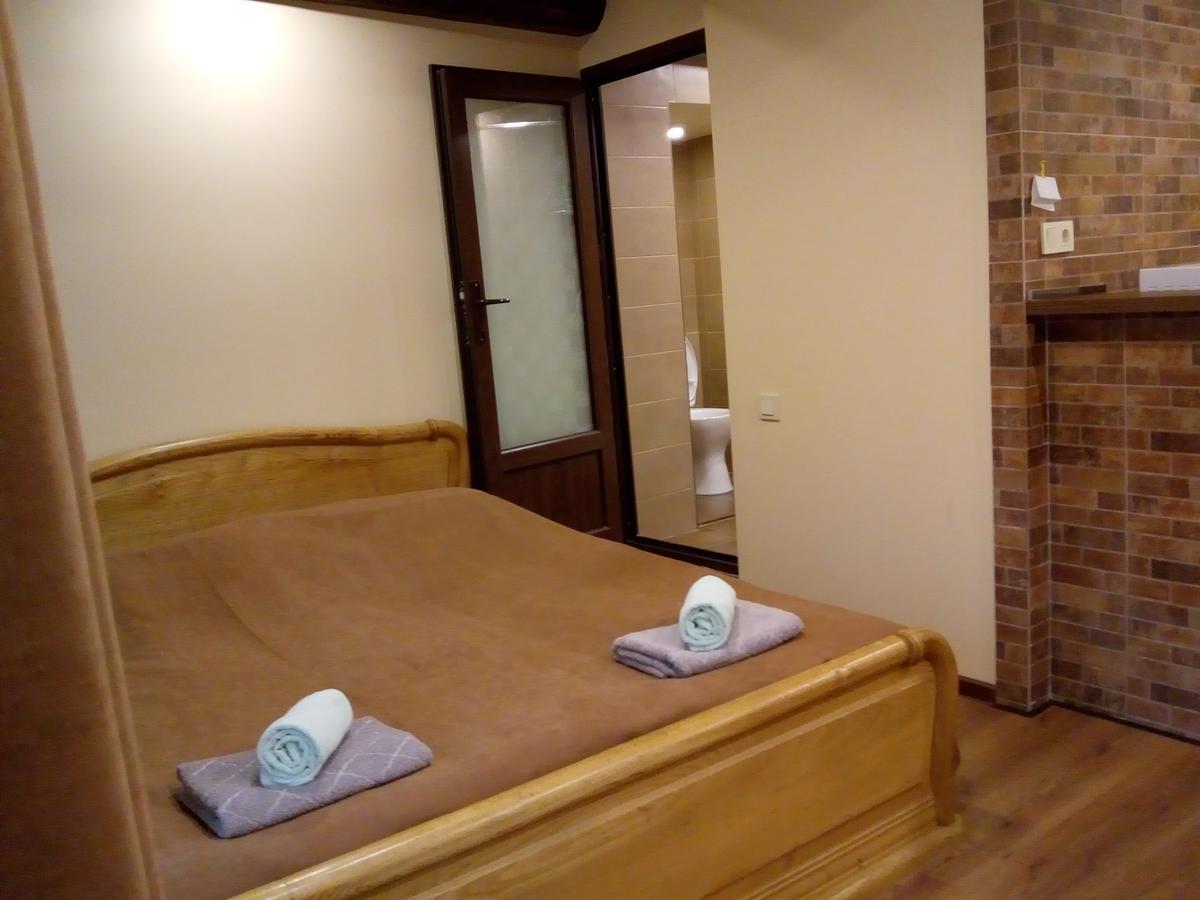 Low Budget Room With King Size Bed Tbilisi ภายนอก รูปภาพ